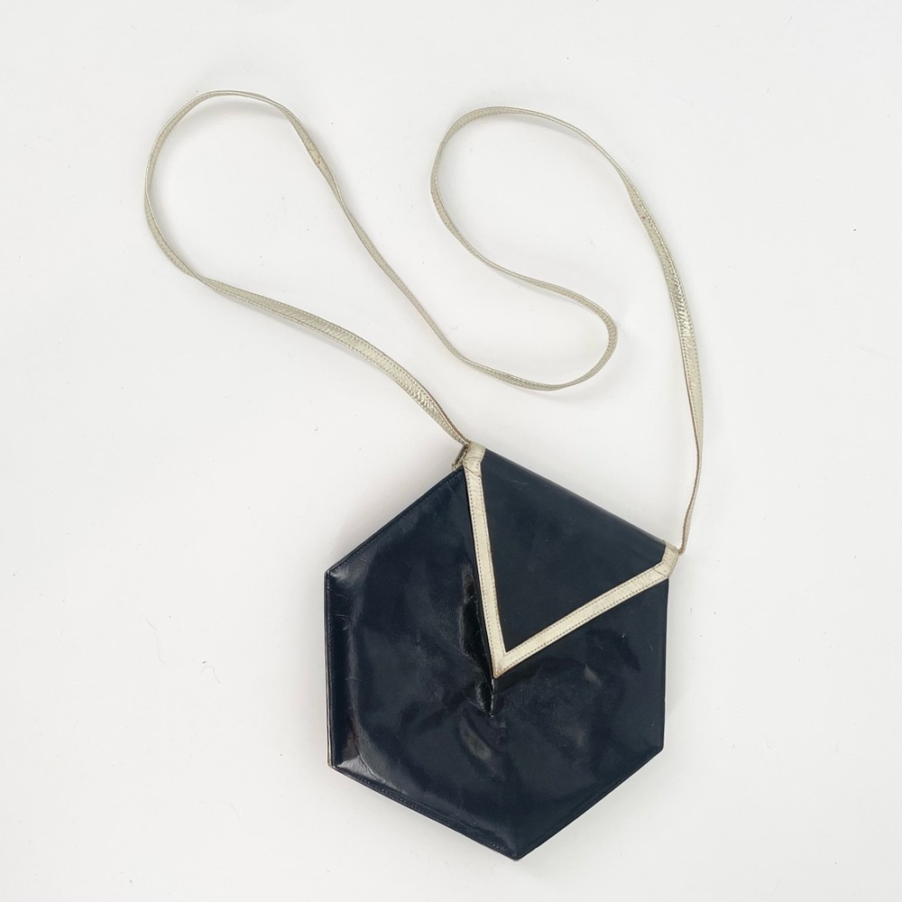 1980s Charles Jourdan Paris Black & Silver Metalic Leather Hexagonal Crossbody - Picture 2 of 13